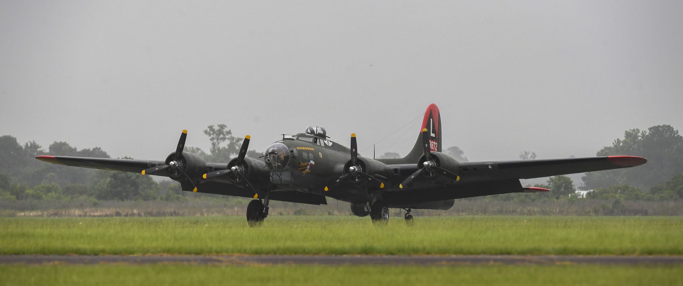 ACA.historicaircraft104.adv